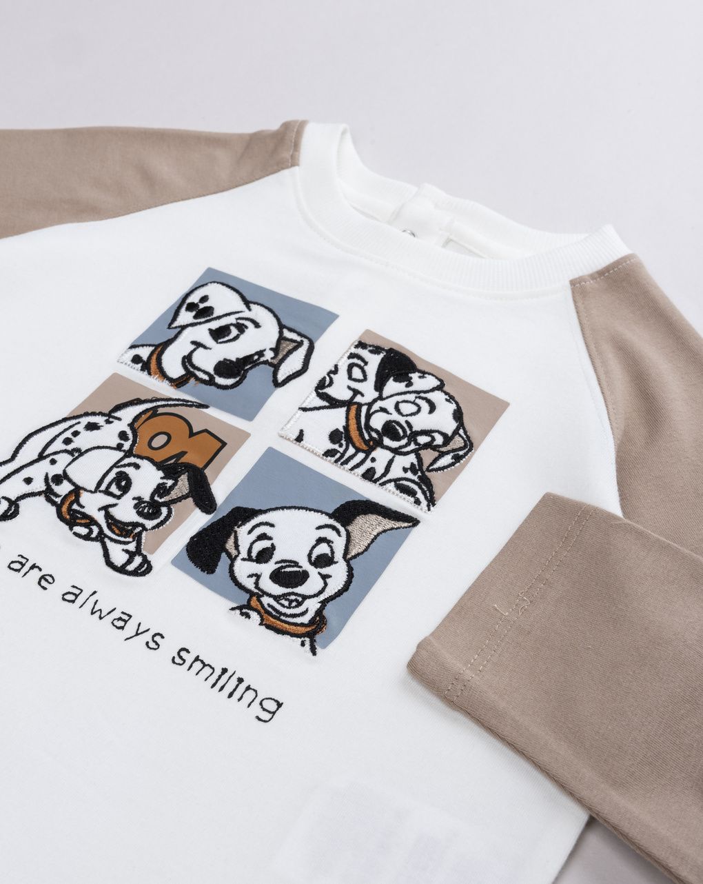 T-shirt bimbo raglan disney 101 dalmata "we are always smiling"