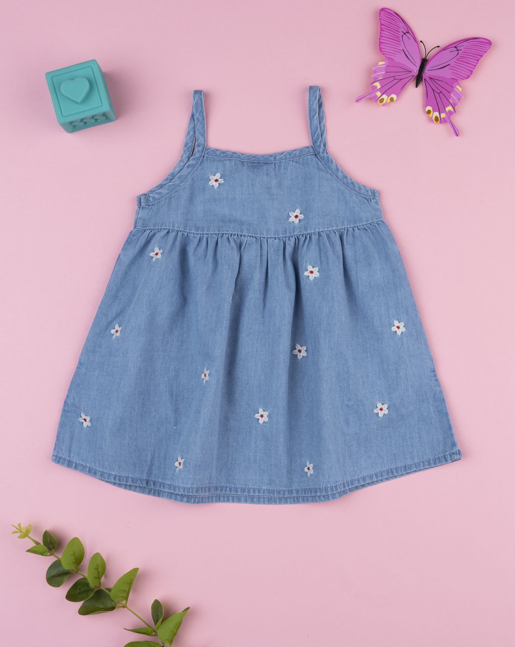 Pinafore denim bimba ricami  allover