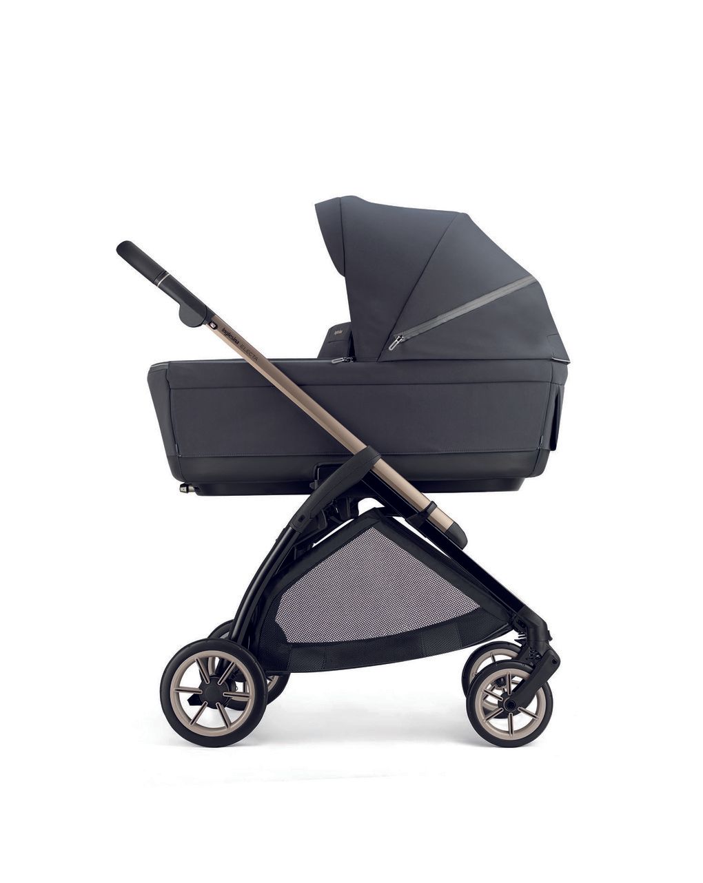 Electa system quattro - garage grey con telaio bronze e seggiolino auto darwin infant recline evo - inglesina
