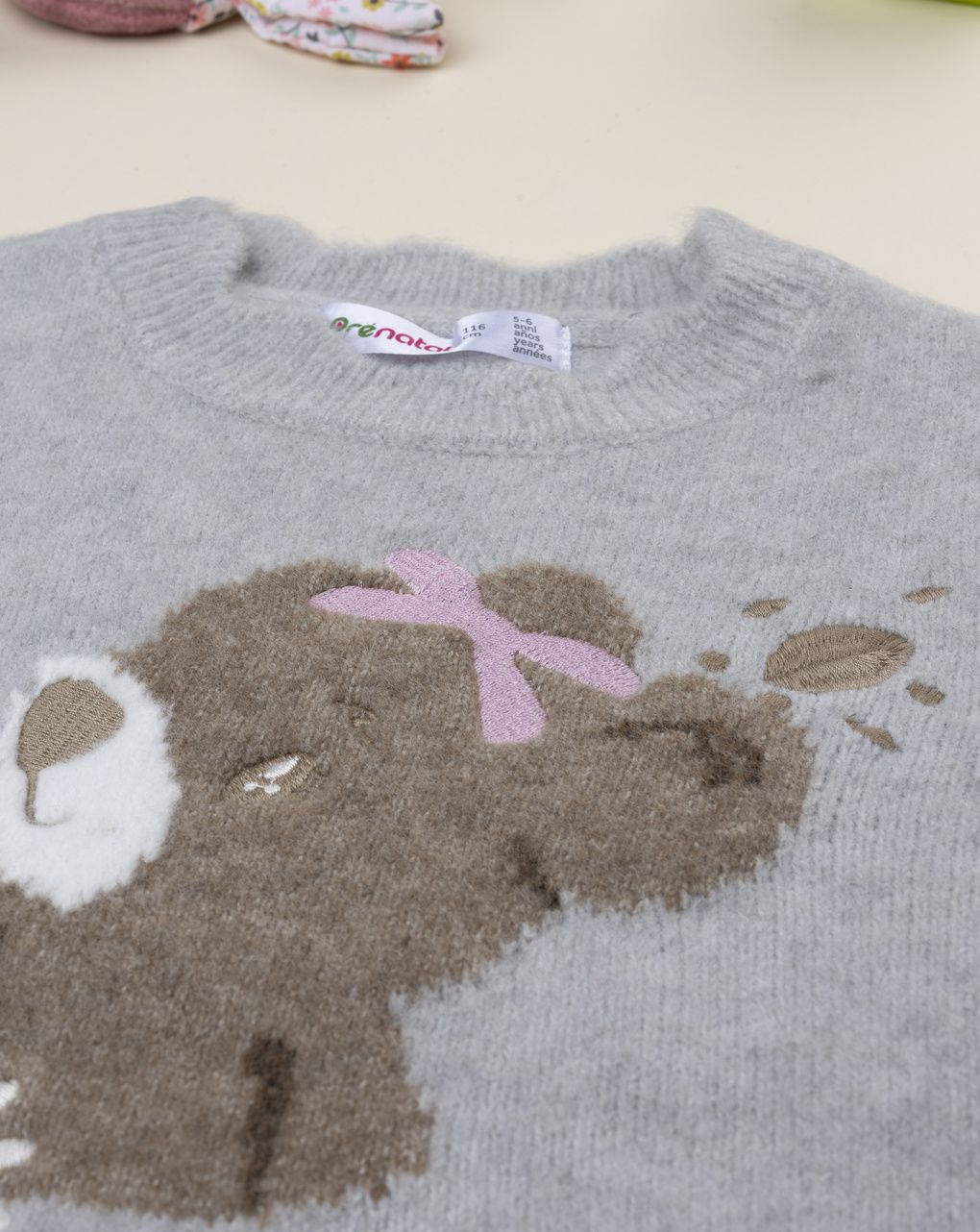 Maglia tricot girocollo bimba grigia con orso