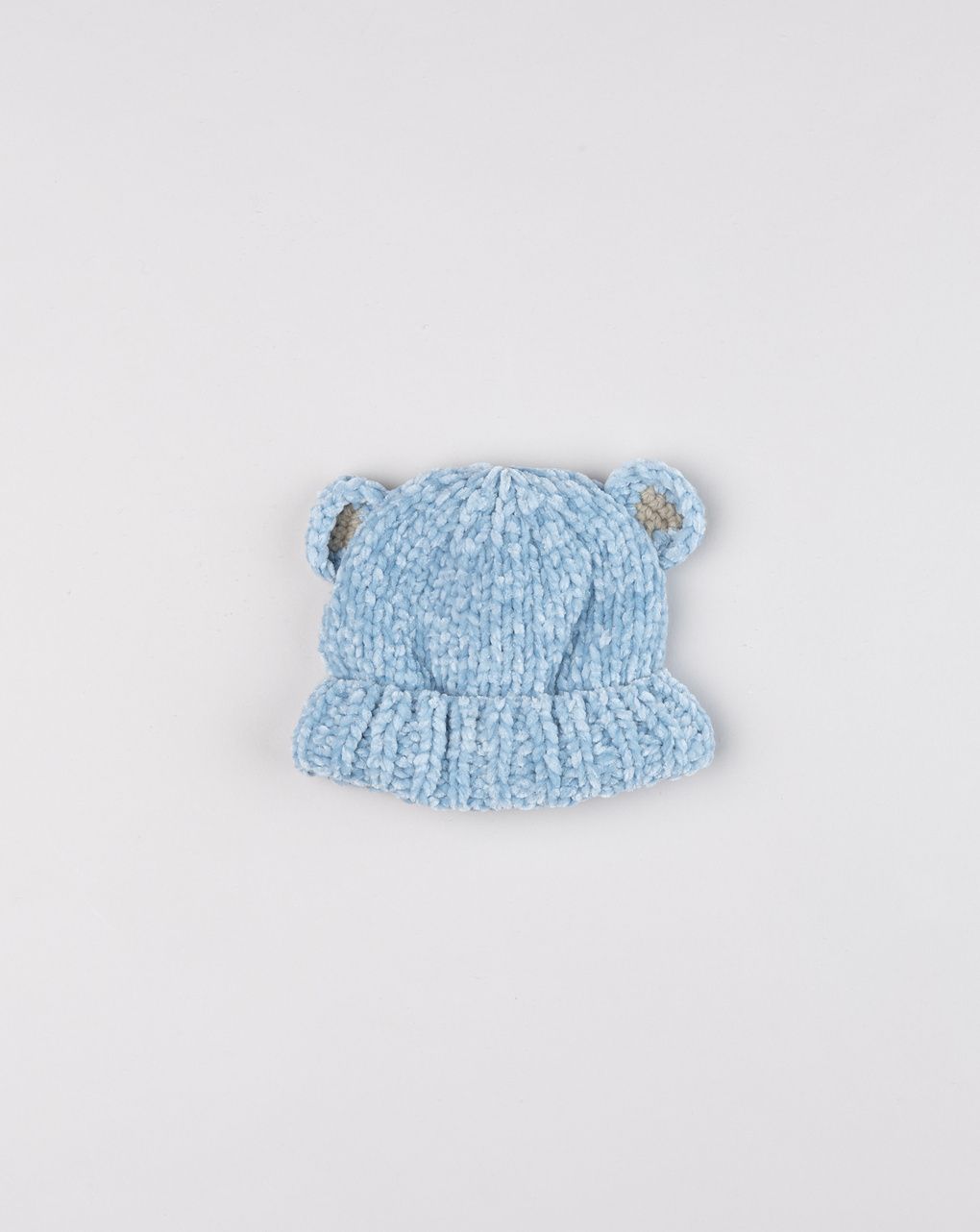 Cappellino neonato in ciniglia celeste con orecchiette