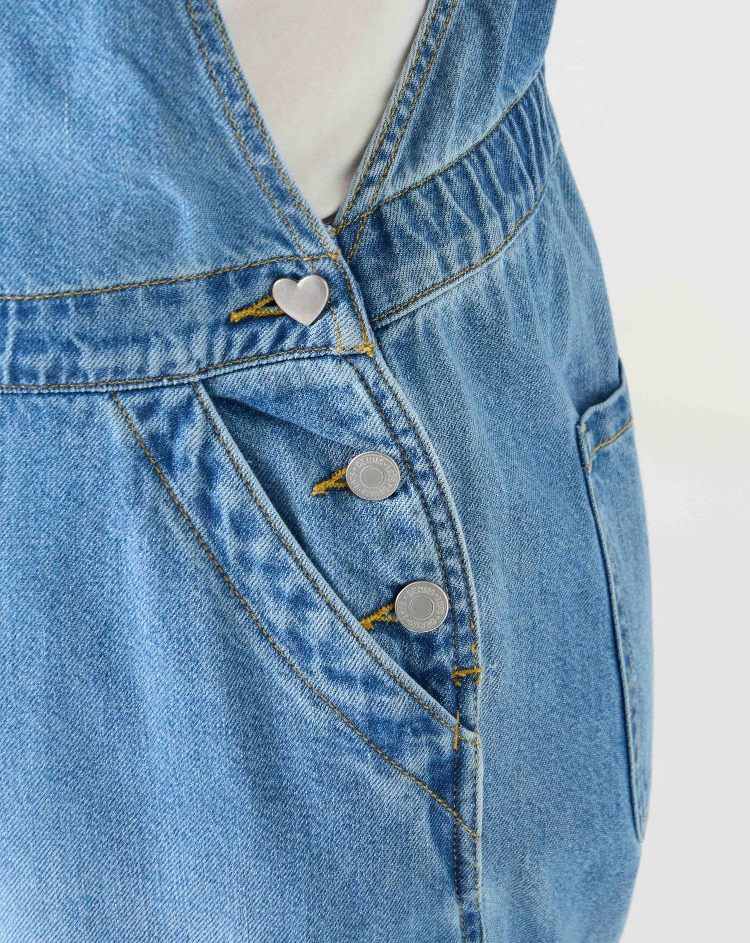 Salopette premaman in denim chiaro