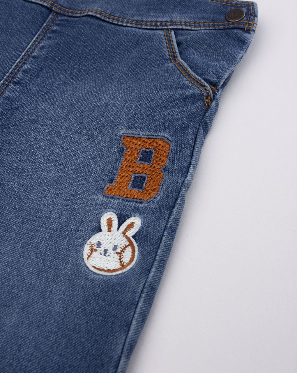 Salopette in denim scuro neonato con patch coniglietto