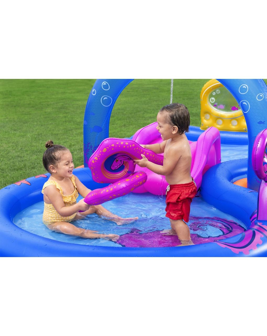 Centro giochi sea odyssey 10'10" x 6'2" x 46" / 3,30 m x 1,88 m x 1,17 m