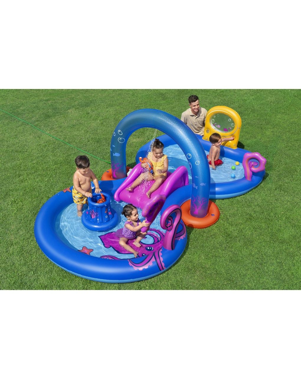 Centro giochi sea odyssey 10'10" x 6'2" x 46" / 3,30 m x 1,88 m x 1,17 m