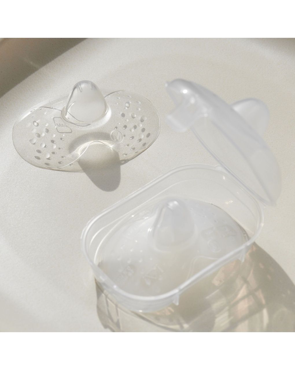 Mam paracapezzoli (set da 2), silicone ultrasottile skinsoft, superficie sagomata,neonato accessori utili con confezione sterilizzante, misura l