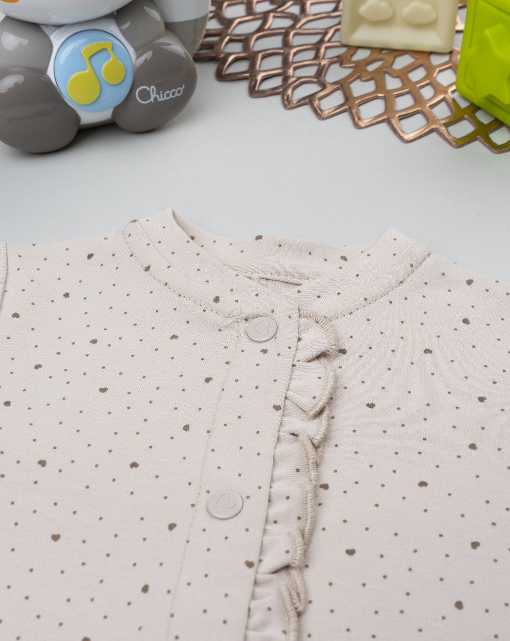 Tutina bimba neonata maniche lunghe beige cuori allover