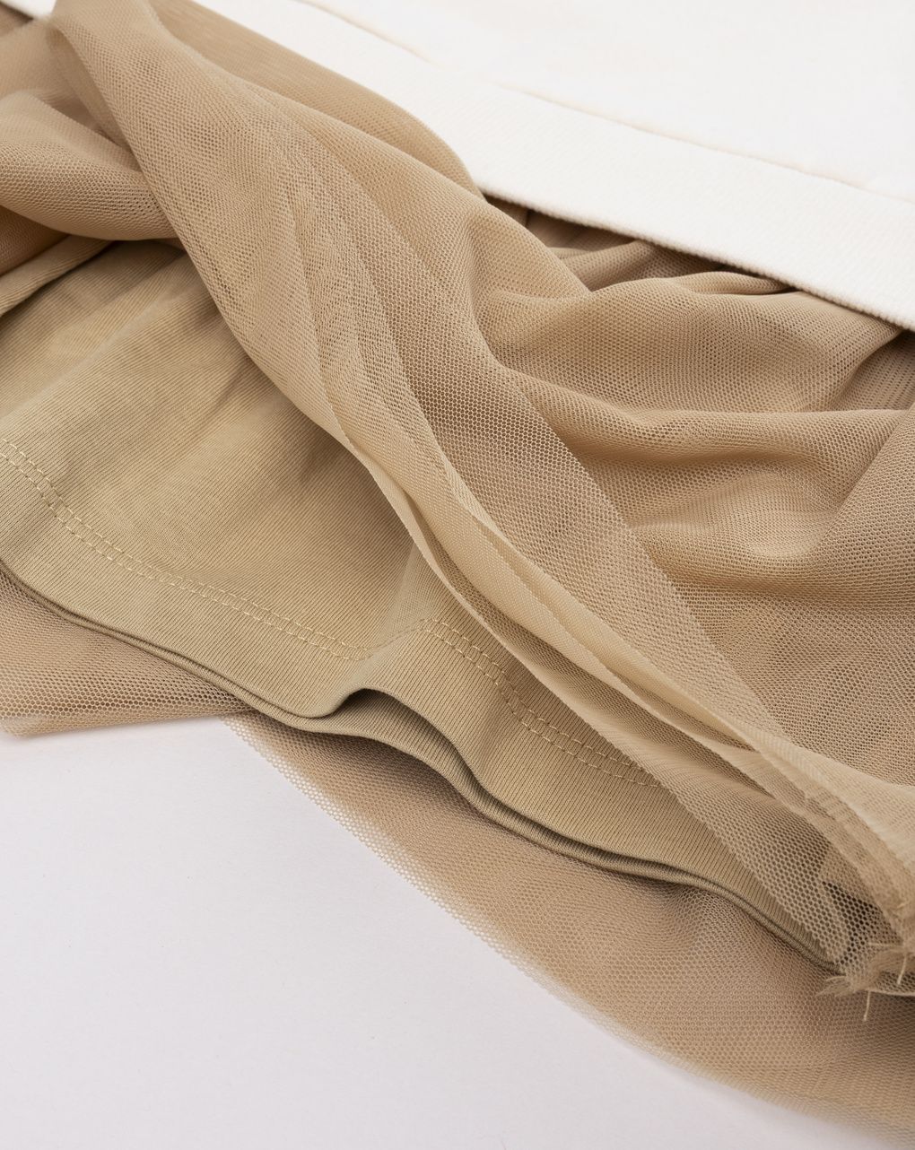 Abito felpato bambina con gonna in tulle beige/marrone