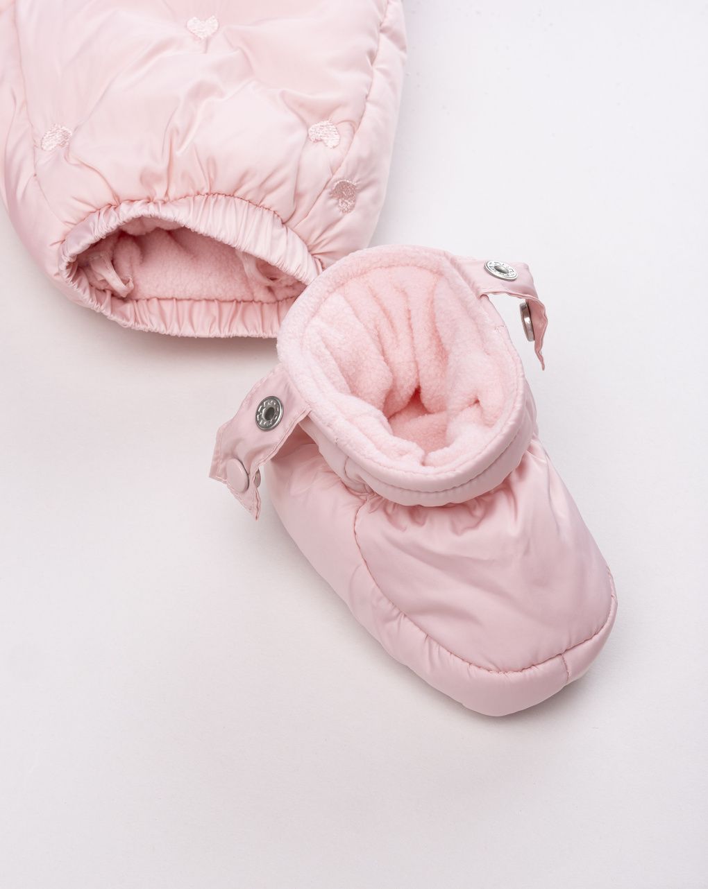 Tuta neve neonata imbottita rosa con trapuntatura a cuori