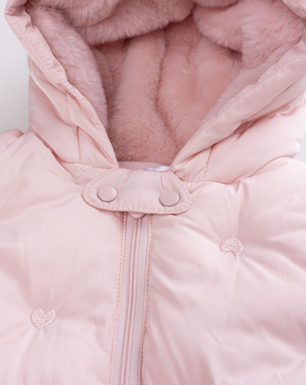 Tuta neve neonata imbottita rosa con trapuntatura a cuori