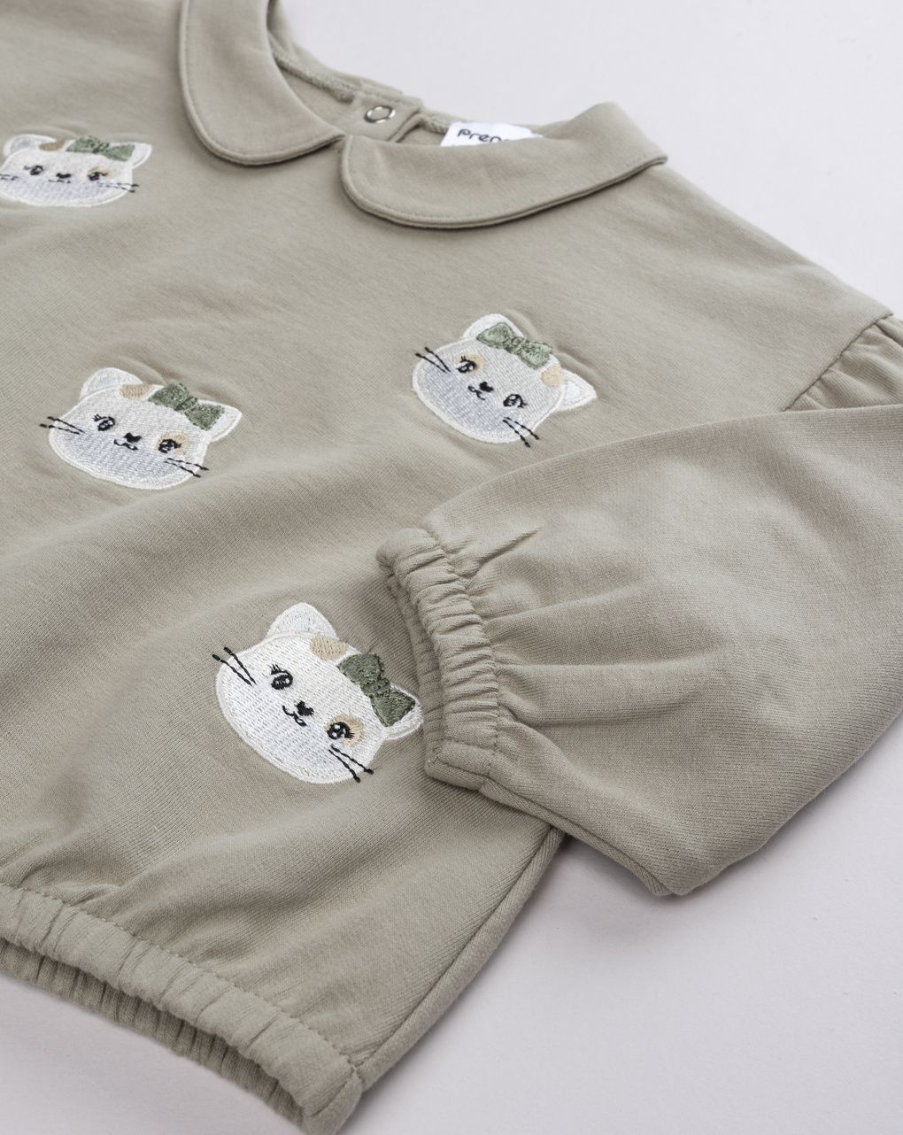 Felpa bimba verde con colletto e pattern gatti
