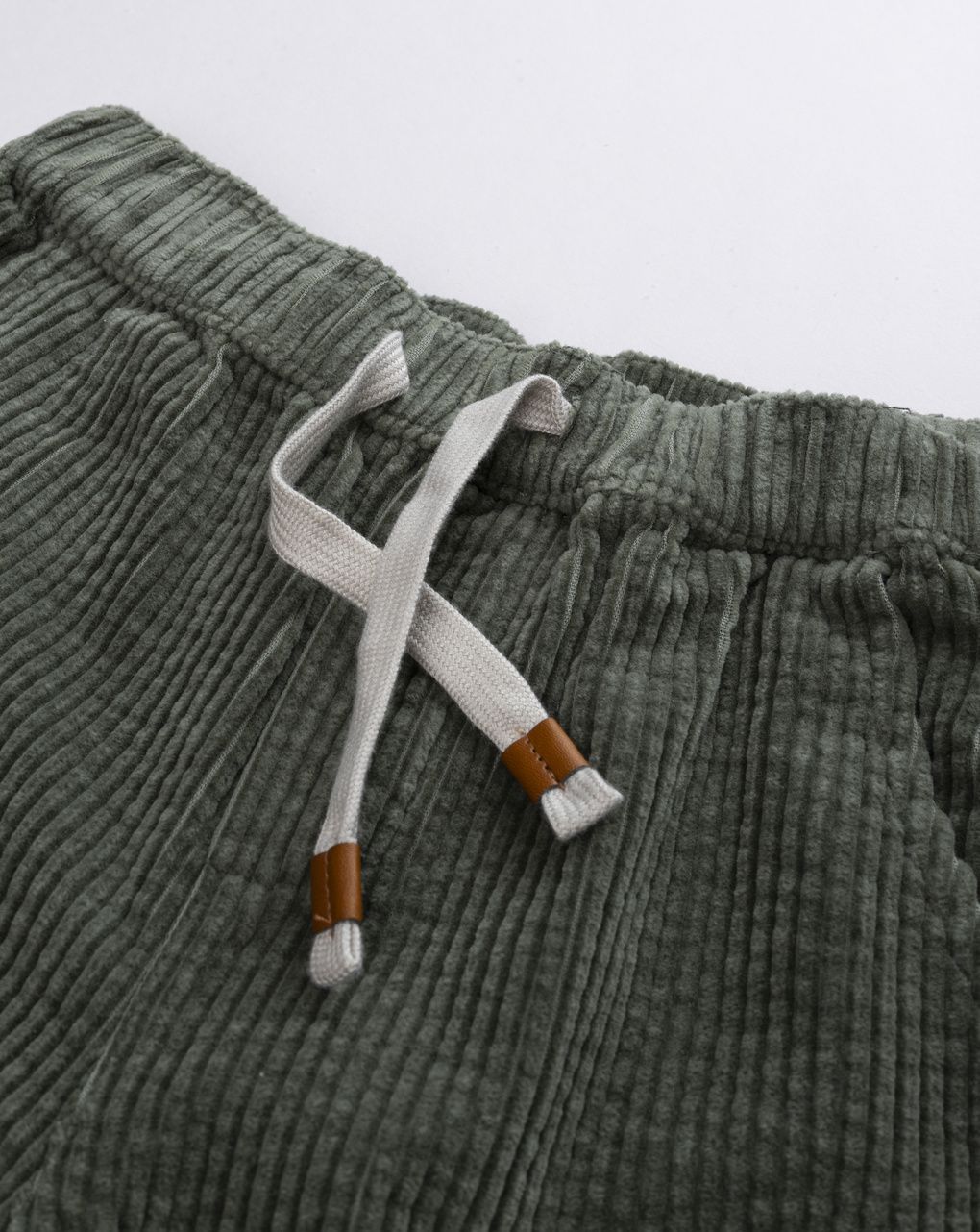 Pantaloni bambino in velluto a coste verde militare "varsity"