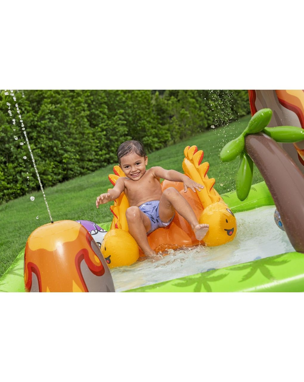 8'7" x 6'2" x 40" / 2,62 m x 1,88 m x 1,02 m centro giochi volcano springs