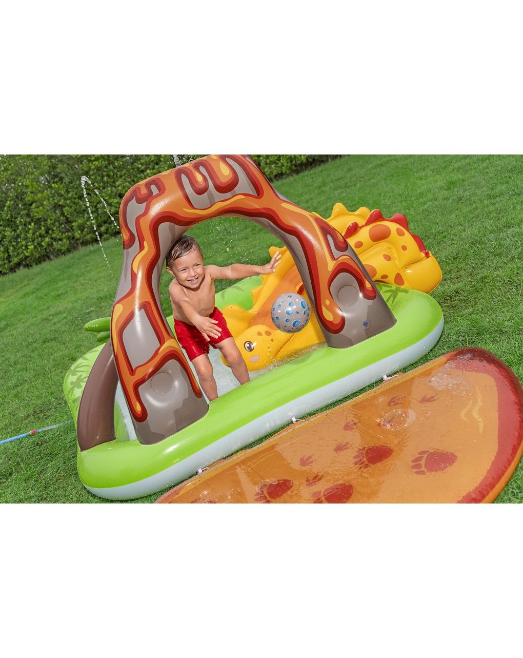 8'7" x 6'2" x 40" / 2,62 m x 1,88 m x 1,02 m centro giochi volcano springs