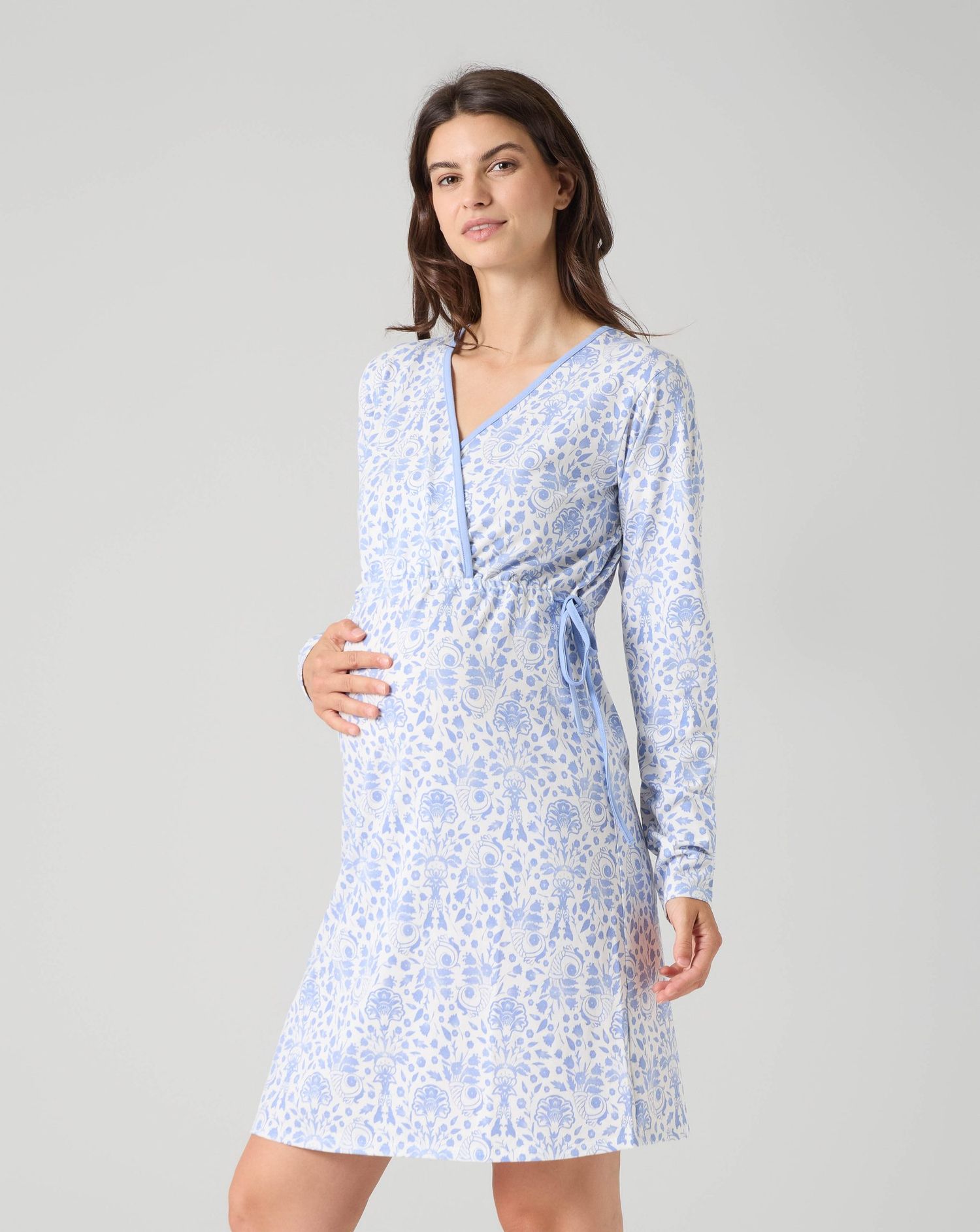 Camicia da notte allattamento garden fiori azzurri  a maniche lunghe panna
