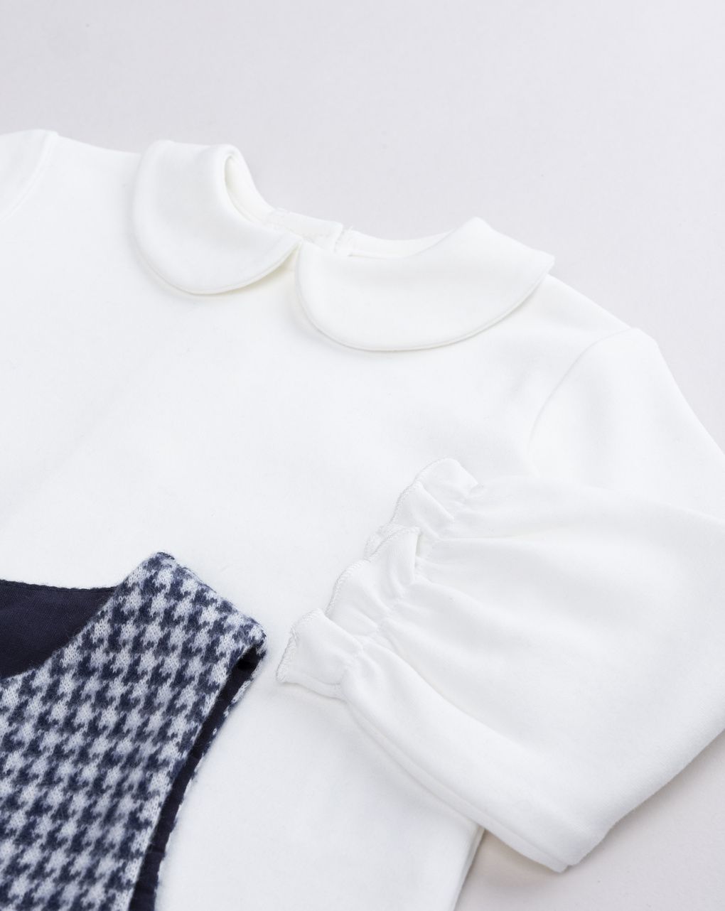 Completo 2 pezzi neonata lupetto bianco e vestito pied-de-poule