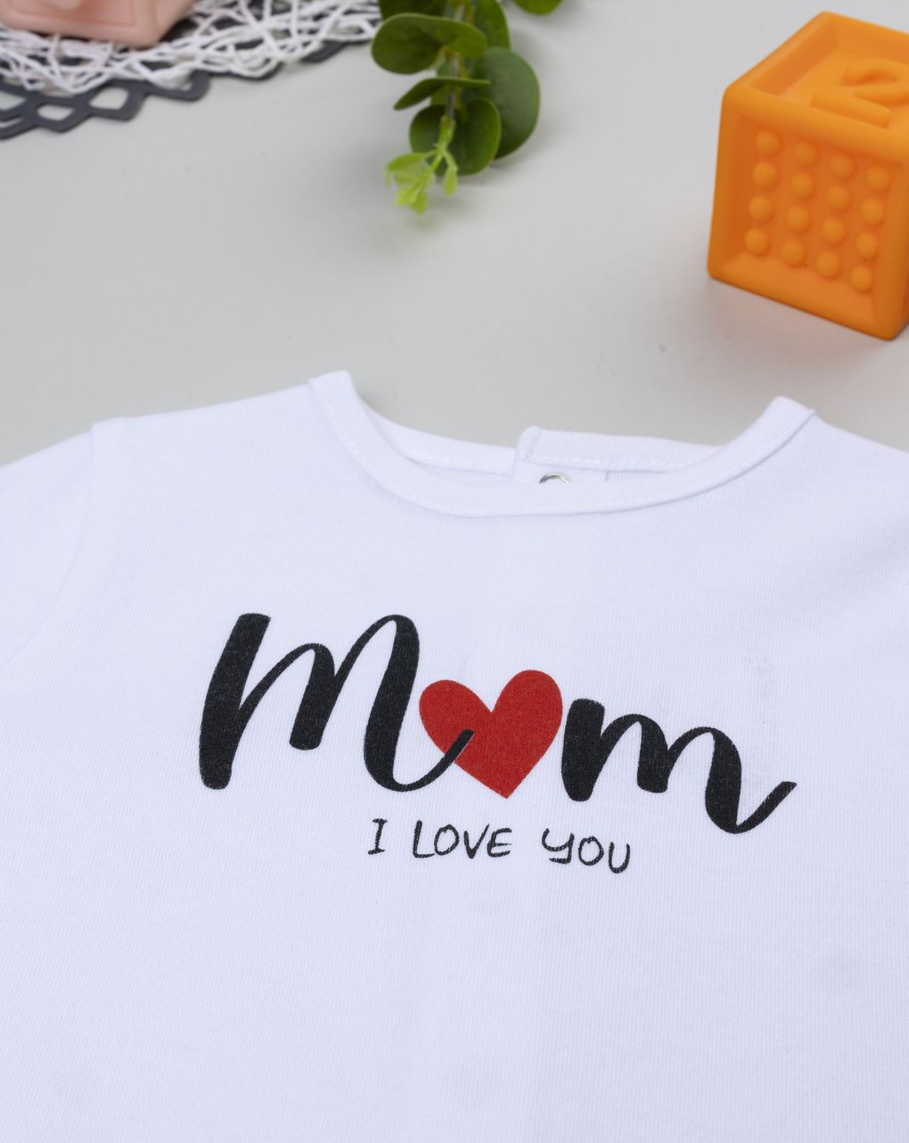 Tutina unisex bianca stampa "mom"