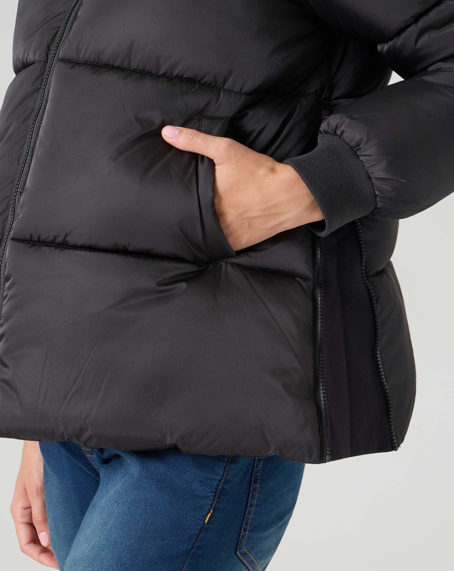 Piumino premaman con cappuccio e zip nero