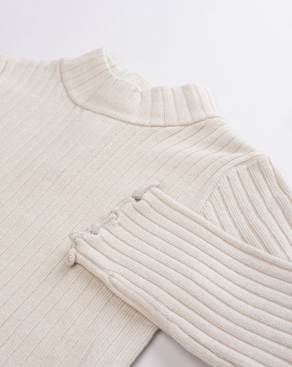Maglione bimba lupetto tricot a manica lunga beige